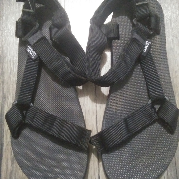 Teva sandals size 12 men black - Picture 2 of 7
